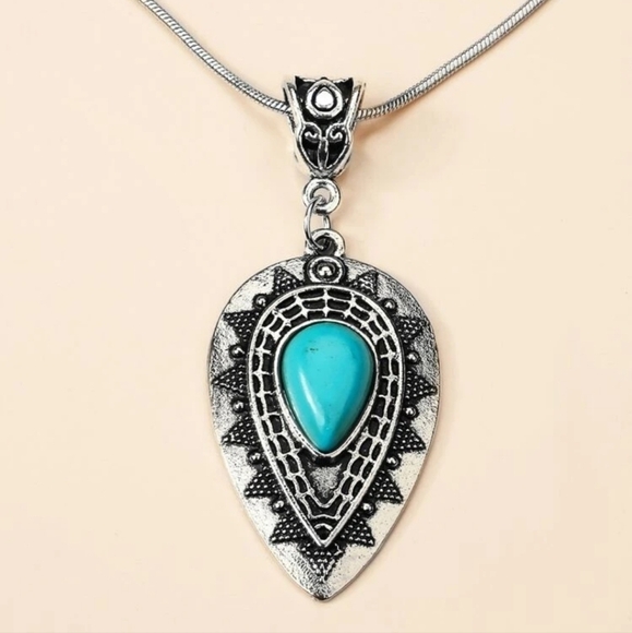 Water Drop Turquoise Inlaid Pendant Necklace - Picture 3 of 4